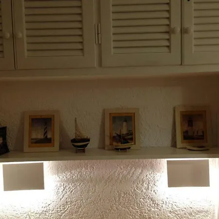 Alexandra Villas *
