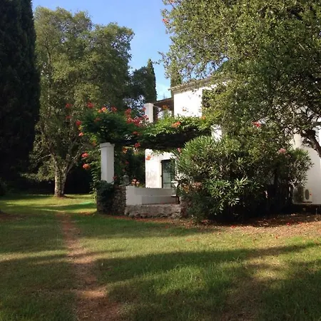 Nyaraló Alexandra Villas Guviá