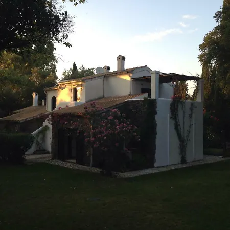 Alexandra Villas Nyaraló *