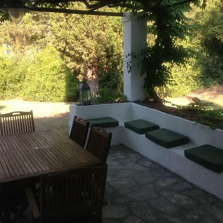 Alexandra Villas * Guviá